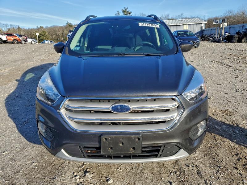 1FMCU9GD7JUC24614 - 2018 FORD ESCAPE SE Gris photo 5