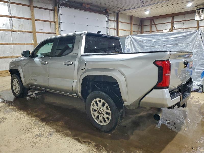 3TMKB5FN5RM010052 - 2024 TOYOTA TACOMA DOUBLE CAB 银色 照片 2