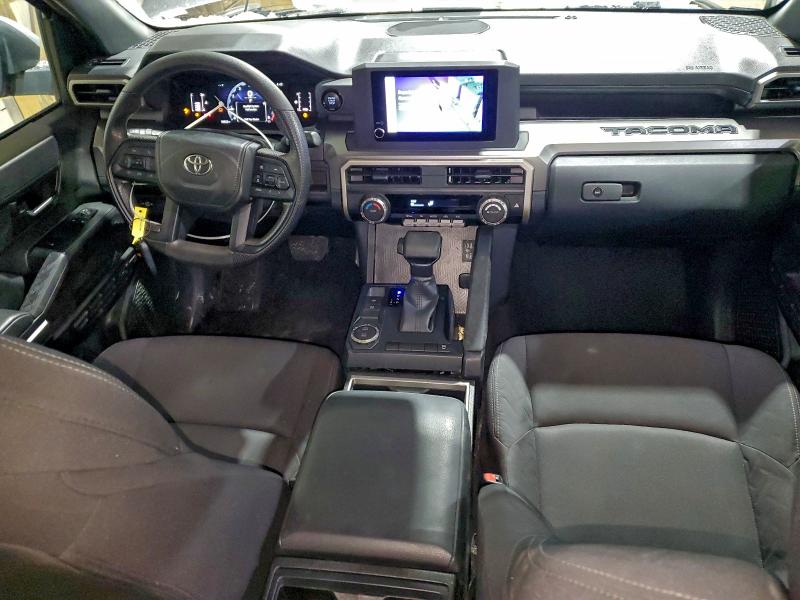 3TMKB5FN5RM010052 - 2024 TOYOTA TACOMA DOUBLE CAB 银色 照片 8