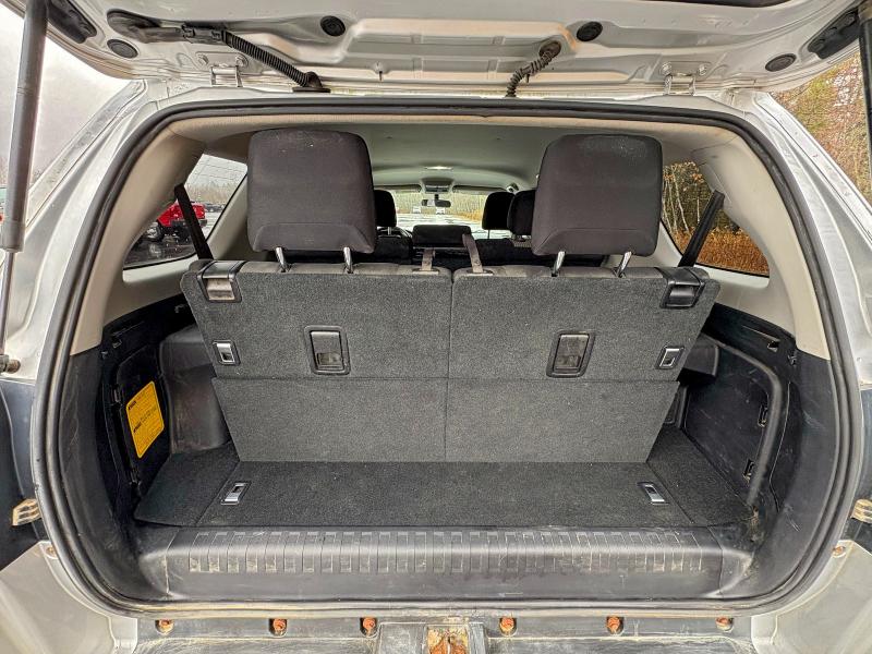 JTEBU5JR1E5201502 - 2014 TOYOTA 4RUNNER SR5 SILVER photo 11