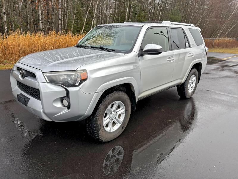 JTEBU5JR1E5201502 - 2014 TOYOTA 4RUNNER SR5 SILVER photo 2