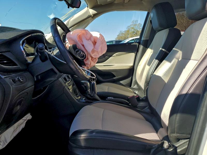 KL4CJASB3KB866565 - 2019 BUICK ENCORE PREFERRED WHITE photo 7