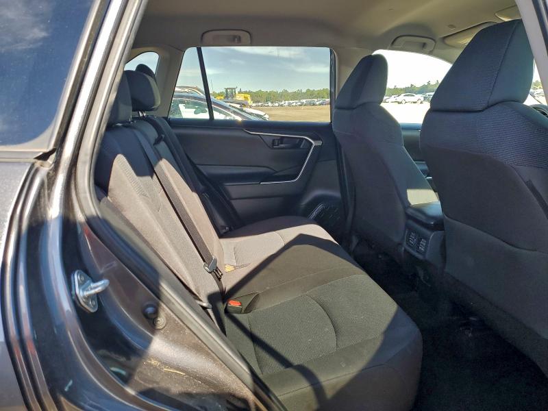 2T3H1RFV3PC235748 - 2023 TOYOTA RAV4 LE Сірий фото 11