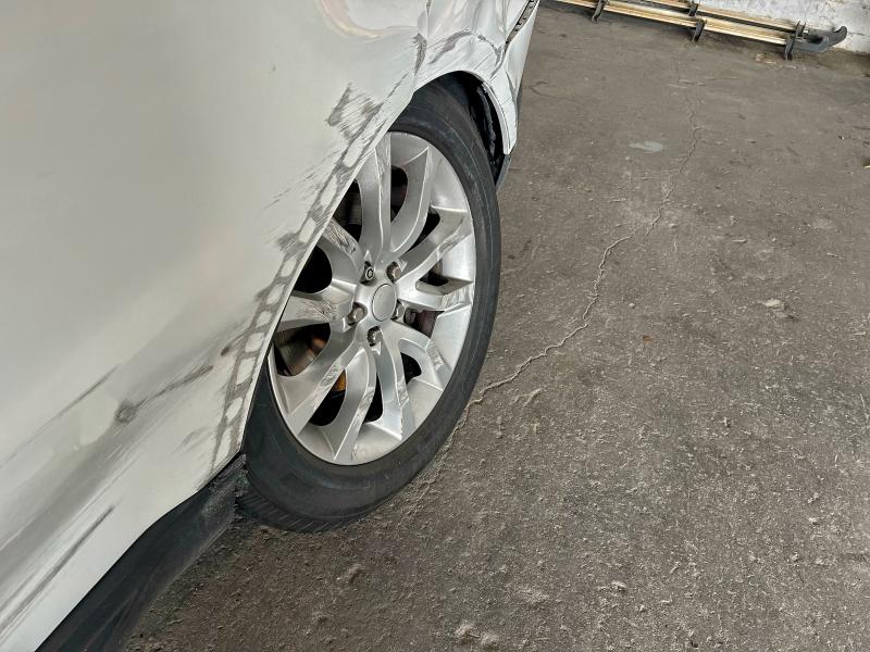 SALWR2VF9FA623122 - 2015 LAND ROVER RANGE ROVE HSE WHITE photo 12