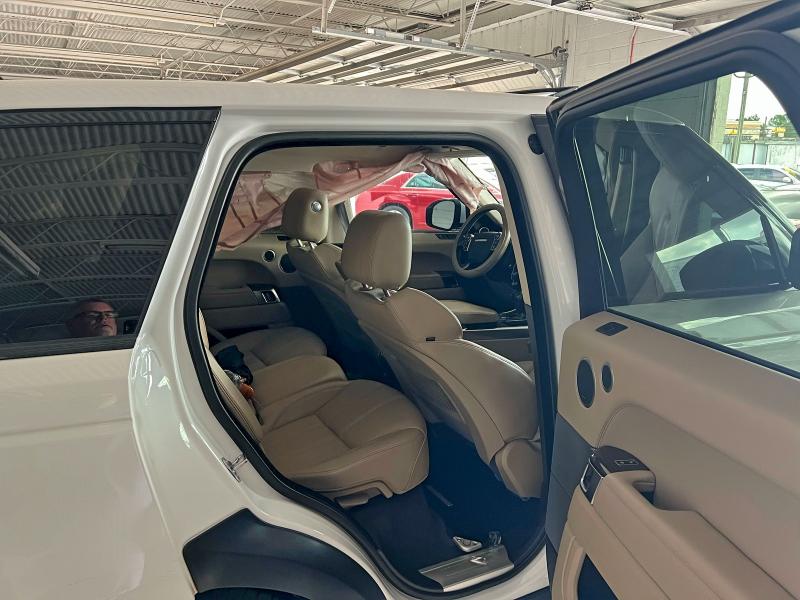 SALWR2VF9FA623122 - 2015 LAND ROVER RANGE ROVE HSE WHITE photo 6