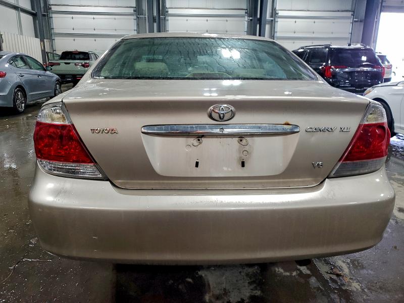 JTDBF30K950164025 - 2005 TOYOTA CAMRY LE Brun photo 6