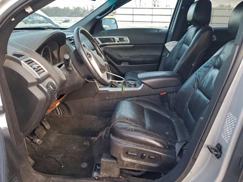 1FM5K8D84FGA13439 - 2015 FORD EXPLORER XLT 银色 照片 7