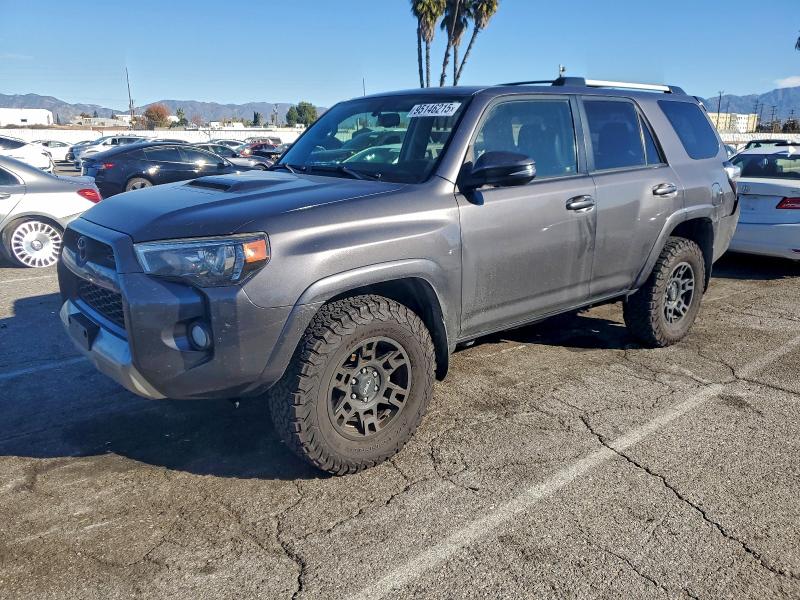2015 TOYOTA 4RUNNER SR5/SR5 PREMIUM, 