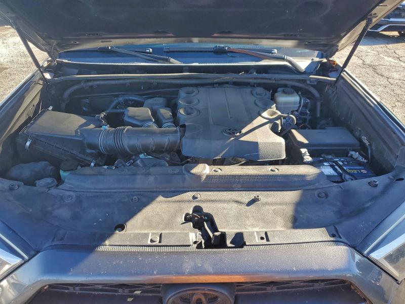 JTEBU5JR7F5226065 - 2015 TOYOTA 4RUNNER SR5/SR5 PREMIUM GRAY photo 12