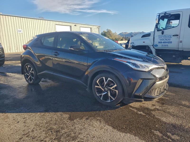 JTNKHMBX7M1105567 - 2021 TOYOTA C-HR XLE CHARCOAL photo 4
