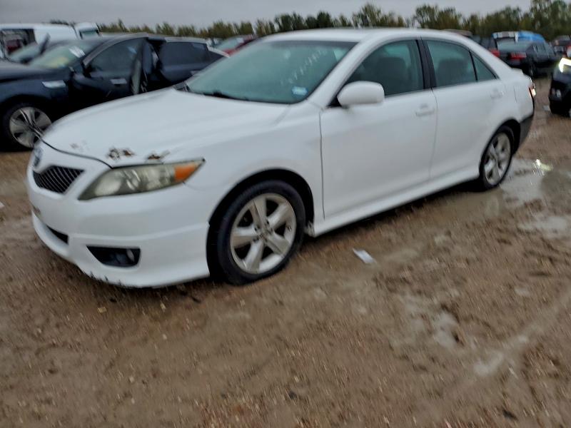 2011 TOYOTA CAMRY BASE, 