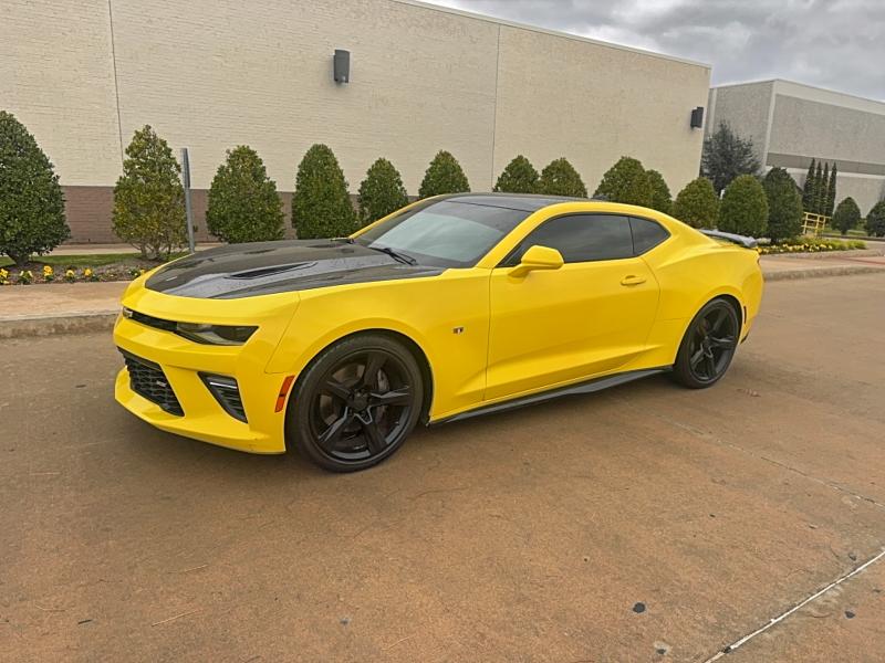 1G1FF1R79J0128245 - 2018 CHEVROLET CAMARO SS ყვითელი ფოტო 2