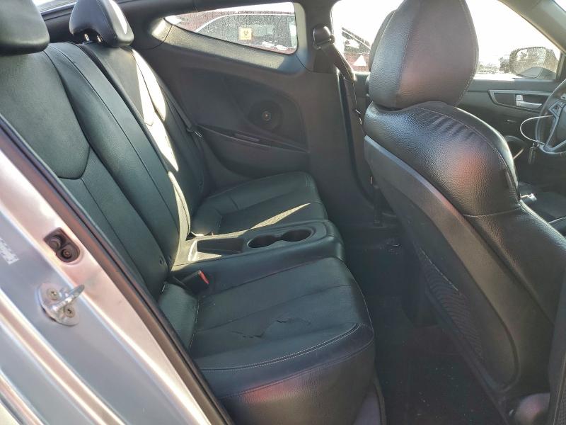 KMHTC6AE6GU287229 - 2016 HYUNDAI VELOSTER TURBO SILVER photo 10