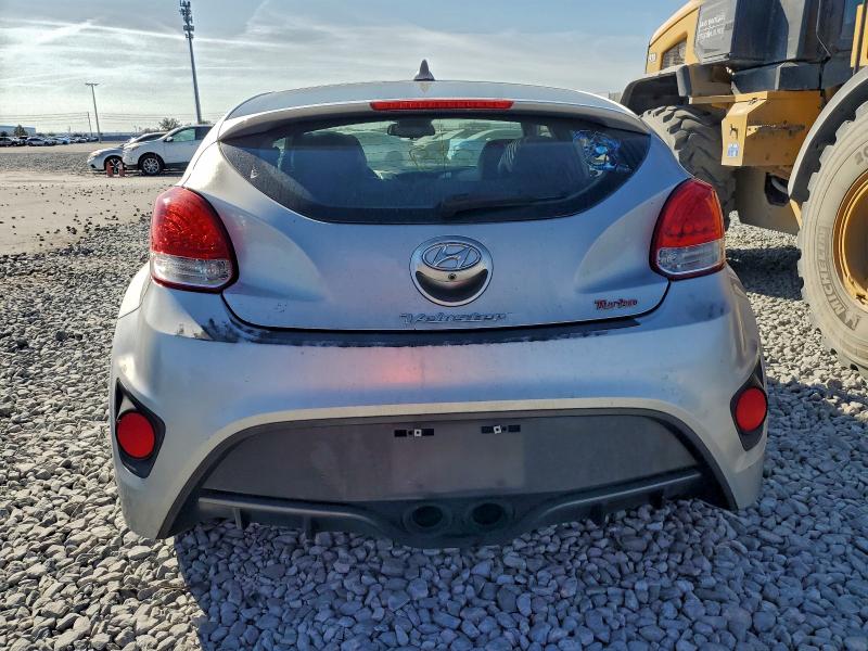 KMHTC6AE6GU287229 - 2016 HYUNDAI VELOSTER TURBO SILVER photo 6