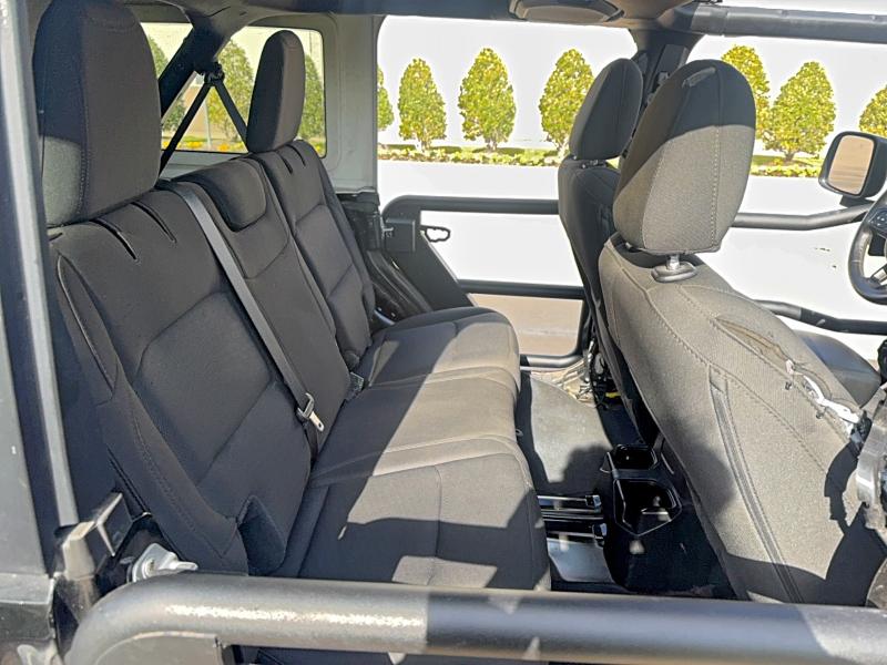 1C4HJXDN7KW689694 - 2019 JEEP WRANGLER U SPORT შავი ფოტო 6