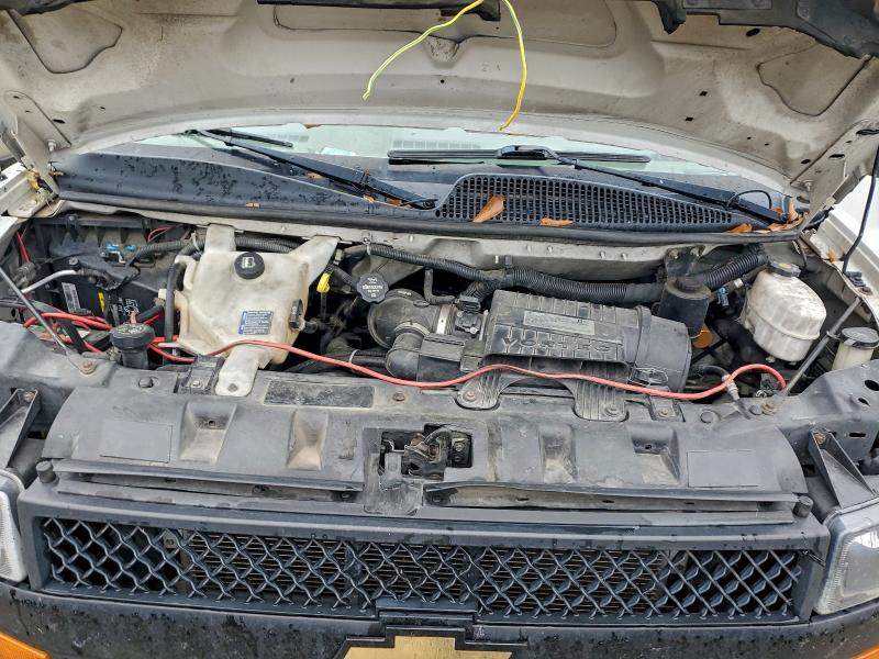 1GB3GSCG5K1267021 - 2019 CHEVROLET EXPRESS G3 WHITE photo 12