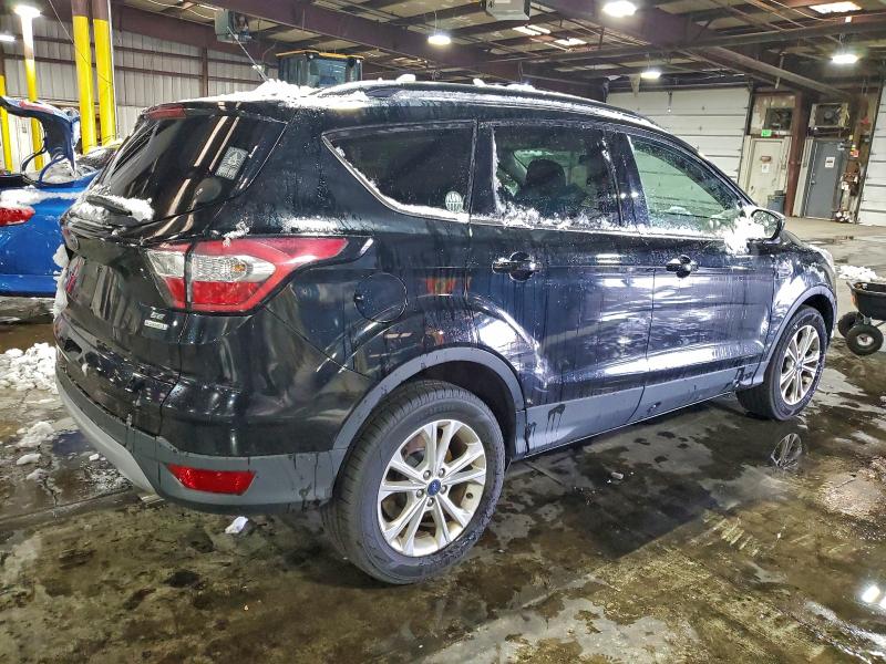 1FMCU0GD6JUB62019 - 2018 FORD ESCAPE SE Սև լուսանկար 3