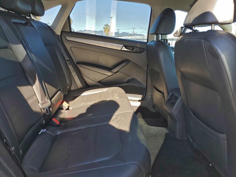 1VWBN7A36EC090138 - 2014 VOLKSWAGEN PASSAT SE WHITE photo 10