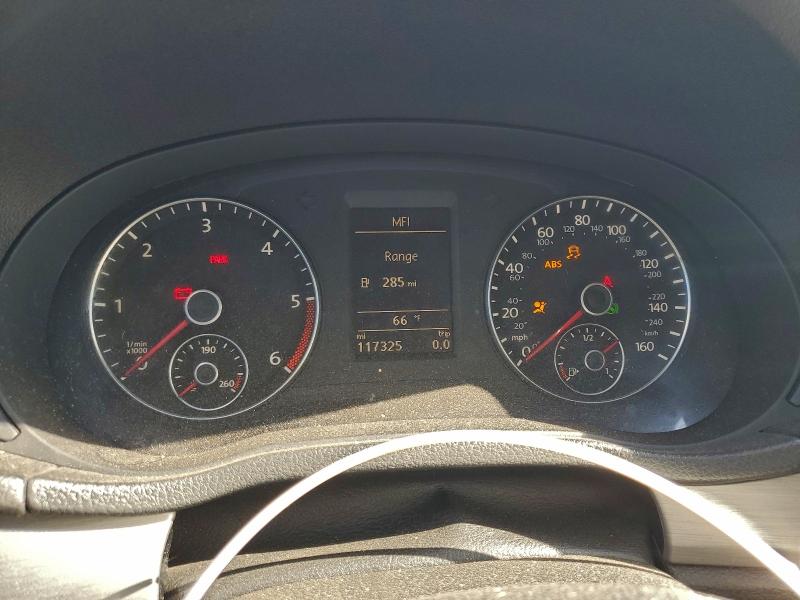 1VWBN7A36EC090138 - 2014 VOLKSWAGEN PASSAT SE WHITE photo 9