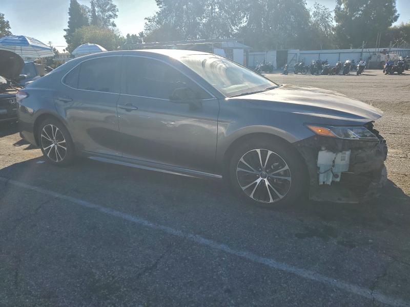 4T1B11HK1KU197513 - 2019 TOYOTA CAMRY L Grau Foto 4