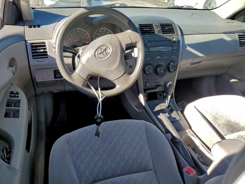 JTDBL40E499081189 - 2009 TOYOTA COROLLA BASE 白色 照片 8