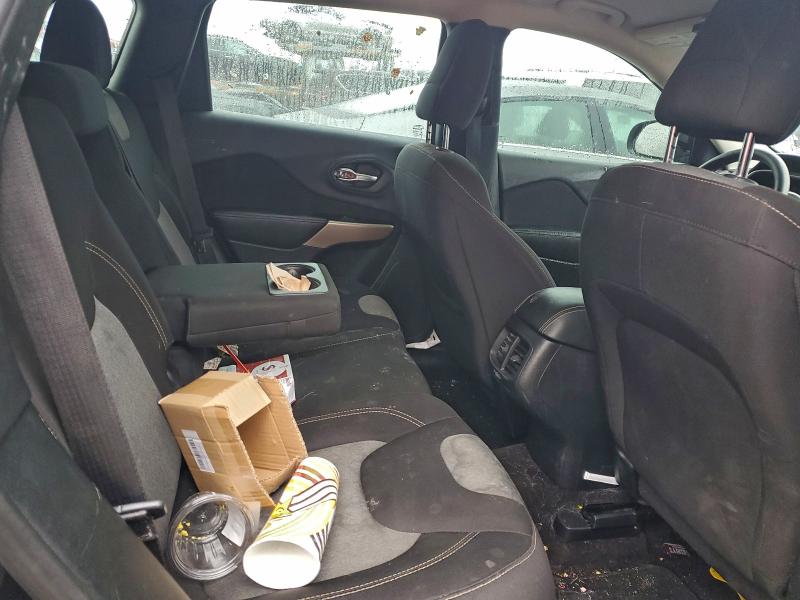 1C4PJLAB9HW602806 - 2017 JEEP CHEROKEE SPORT Czarny zdjęcie 11