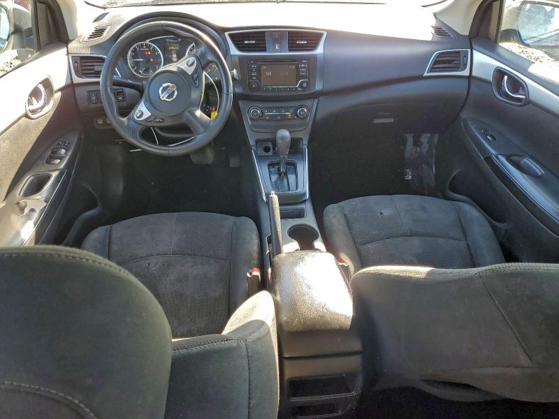 3N1AB7AP0JY310792 - 2018 NISSAN SENTRA S 灰色 照片 8